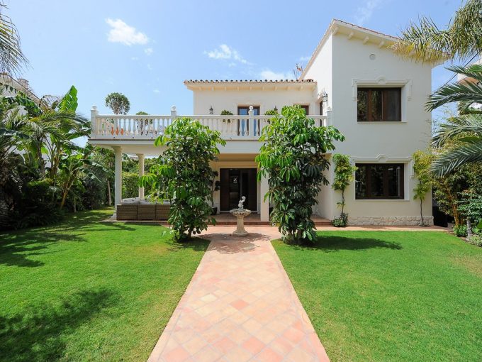 best villas for sale in la cala 10